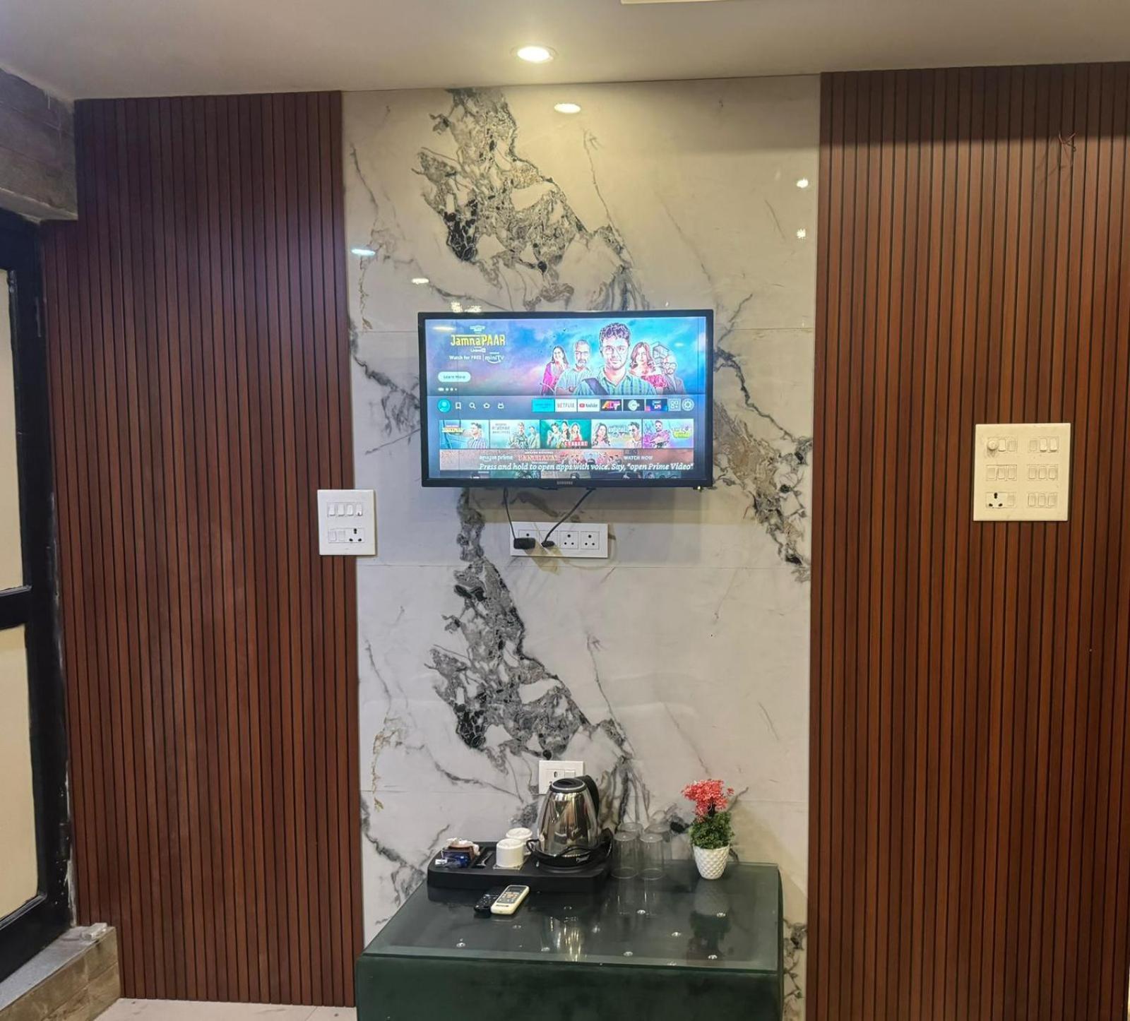 Hotel Dev Ganga リシケーシュ エクステリア 写真