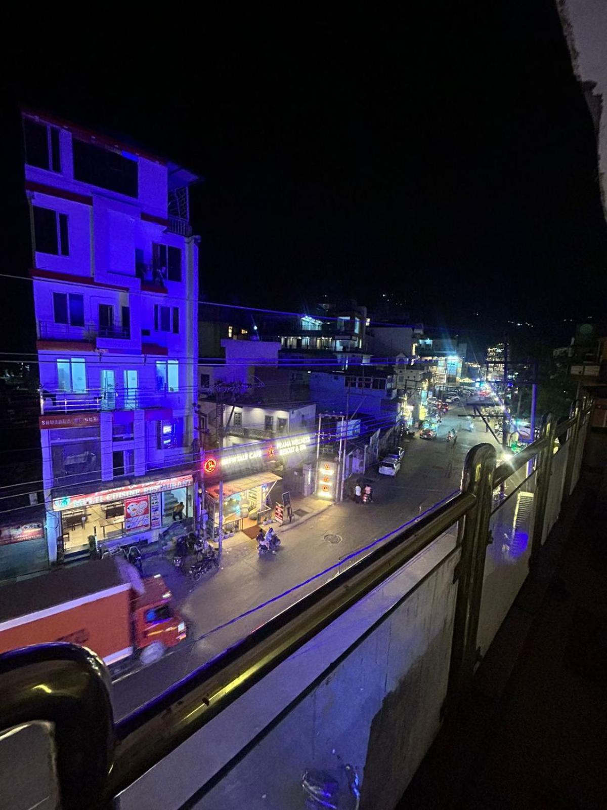 Hotel Dev Ganga リシケーシュ エクステリア 写真